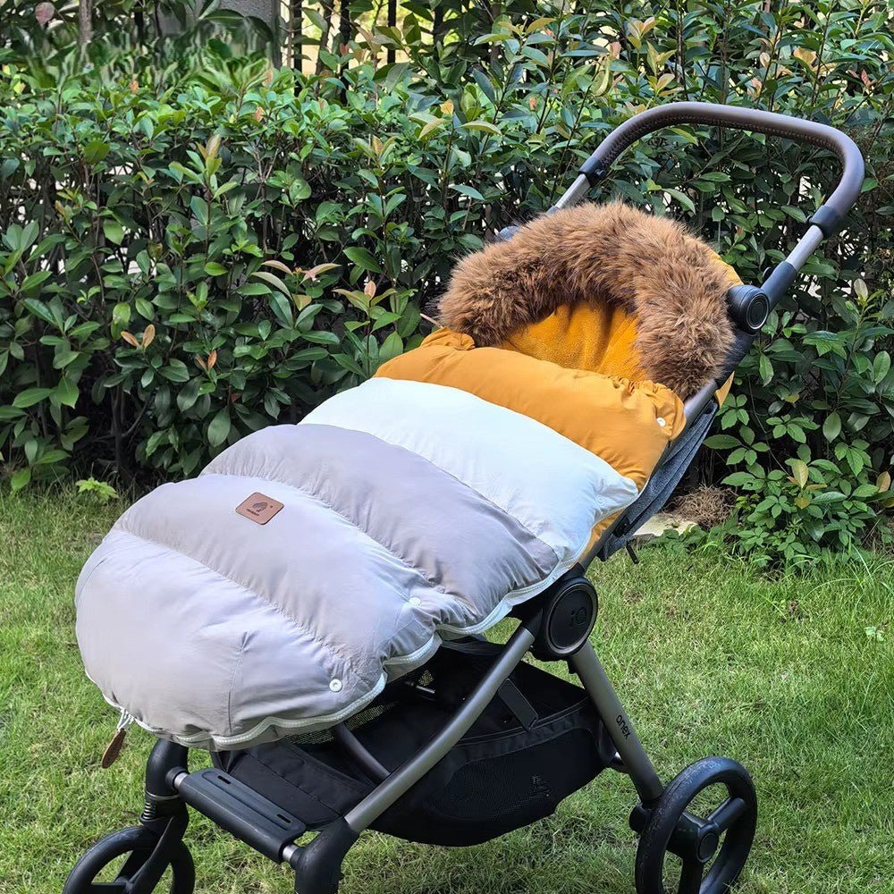 chancelière poussette tricolore jaune blanc gris - Bébé Logis